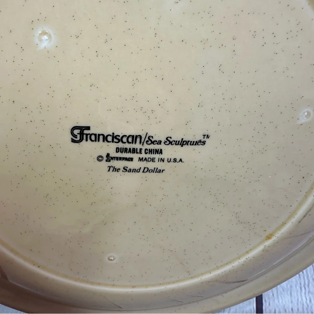 vtg Franciscan Sea Sculptures Sand dinner plate 2pc sand Dollar design beach